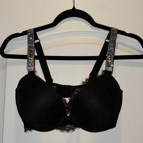 Victoria's Secret Other - Victoria's Secret Black and Silver Lace Bra Full Coverage